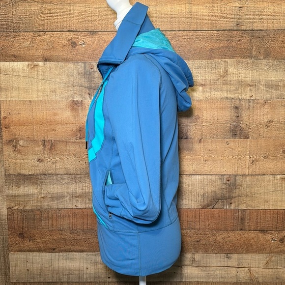 Lululemon In Stride Hooded Jacket sz 6(?) Lt Blue/Aqua Big Collar Active Running - Picture 6 of 10
